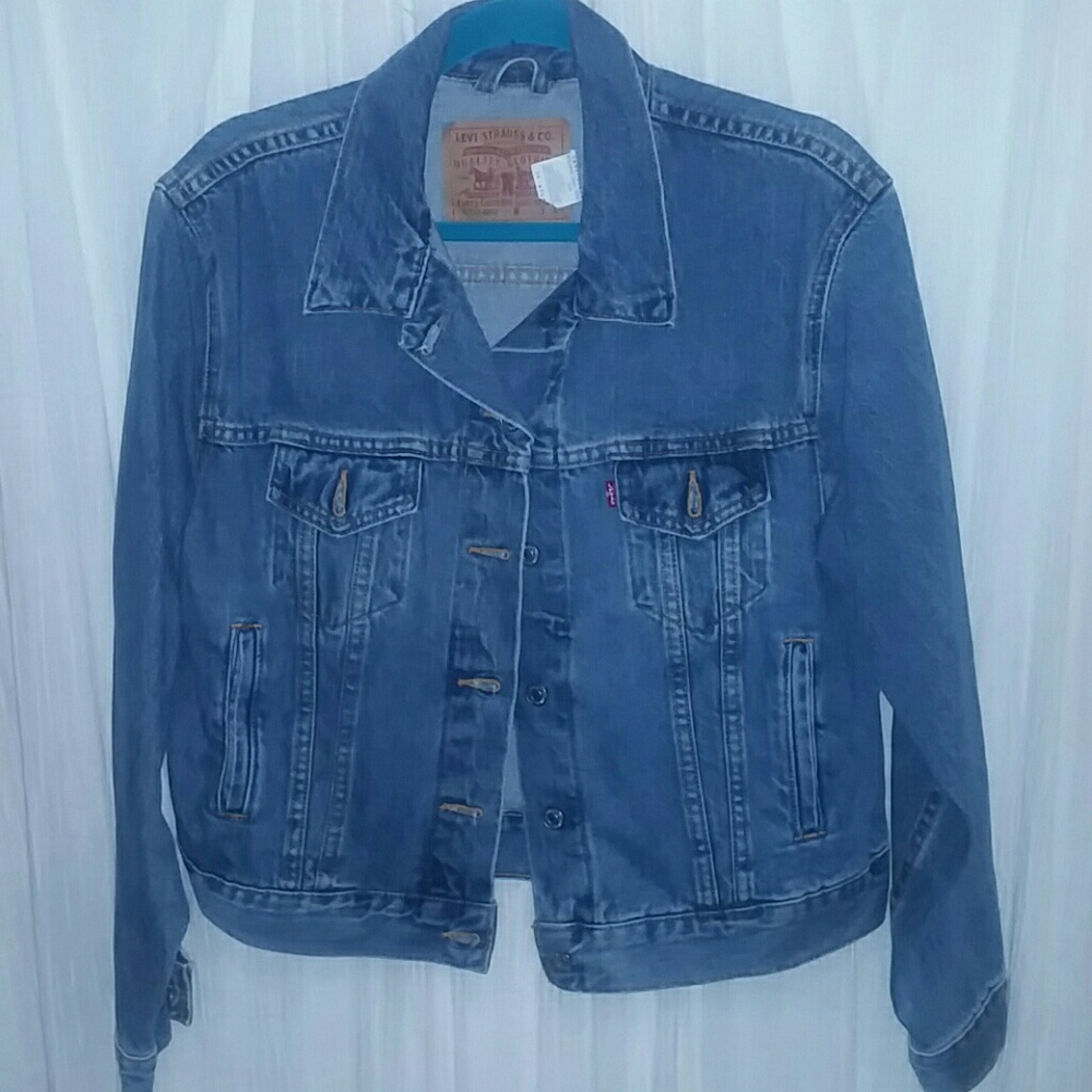 VINTAGE Levi's Jean Jacket Sz. L Misses